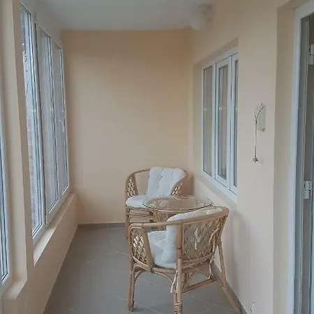 Garden House بيت للعطل فارنا